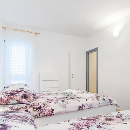 Apartmani Vesna Grebaštica 部屋 写真