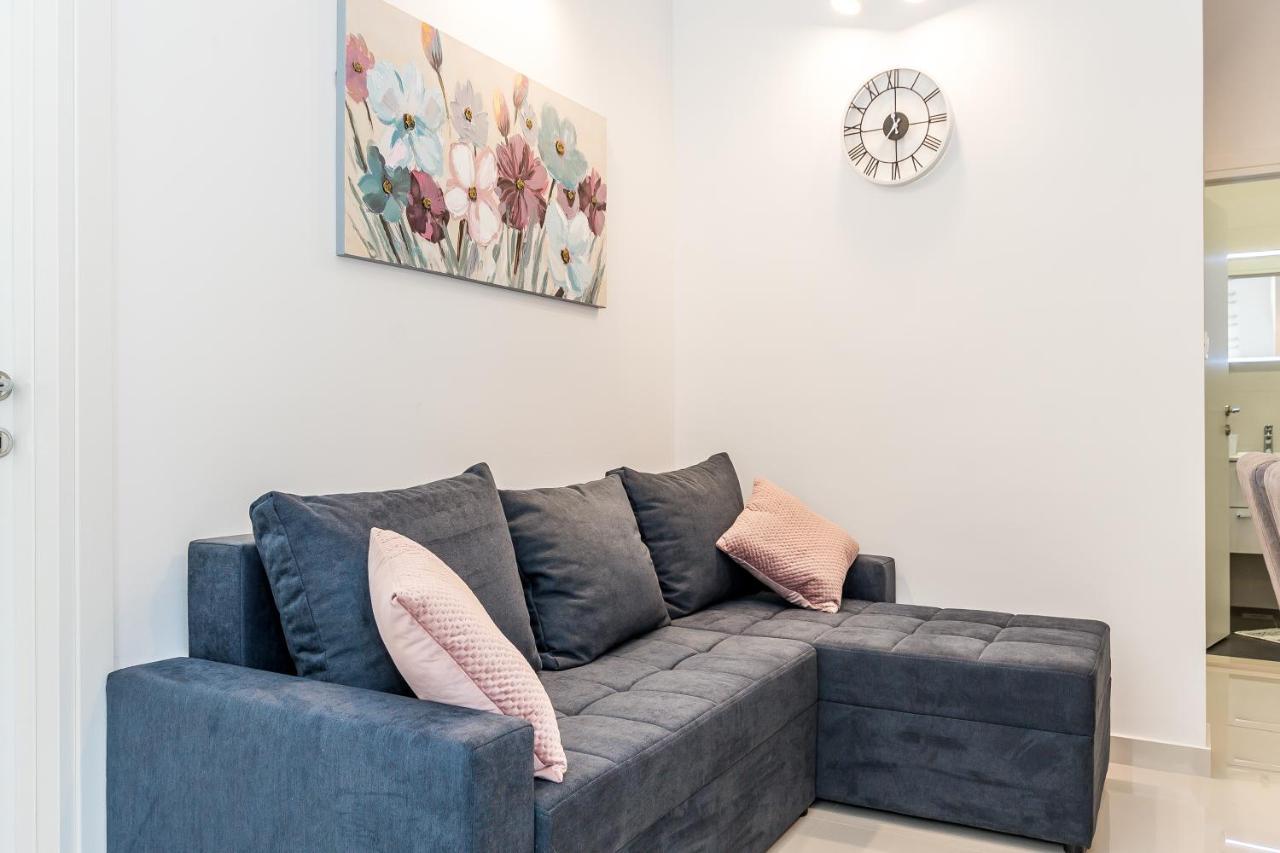 Apartmani Vesna Grebaštica エクステリア 写真