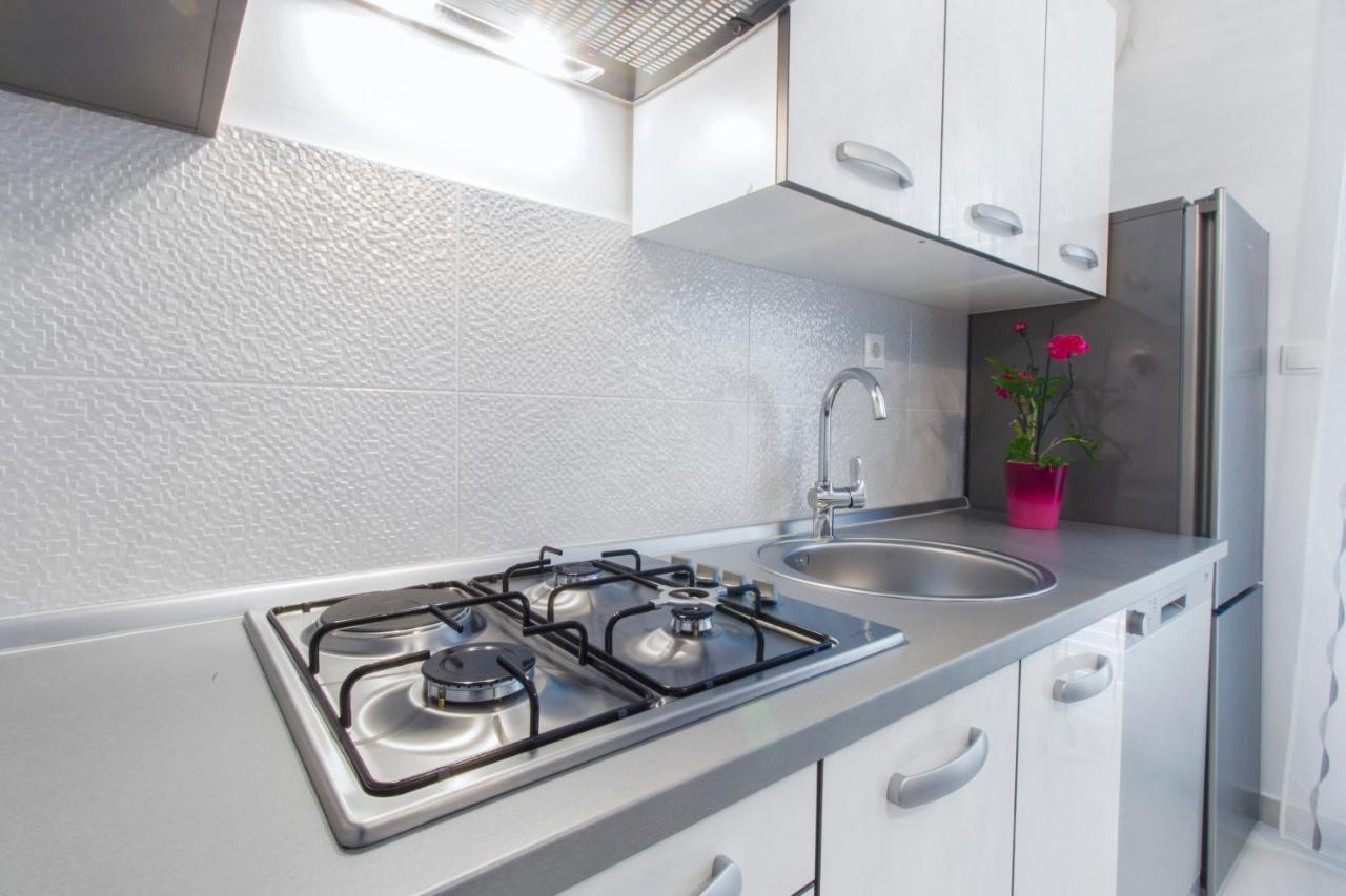 Apartmani Vesna Grebaštica エクステリア 写真