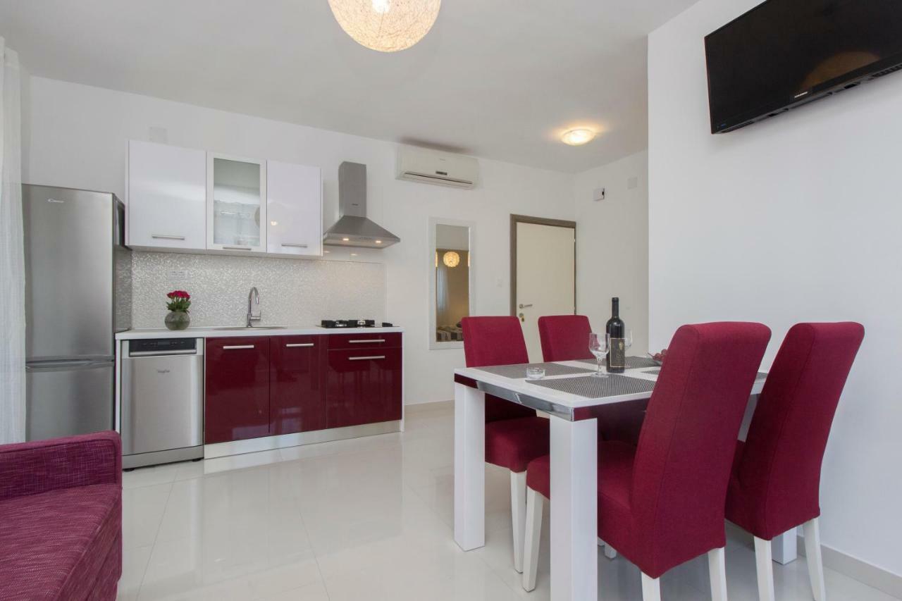 Apartmani Vesna Grebaštica エクステリア 写真