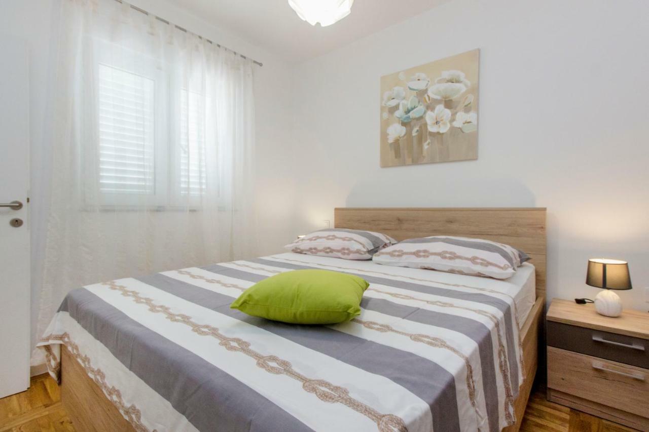 Apartmani Vesna Grebaštica エクステリア 写真
