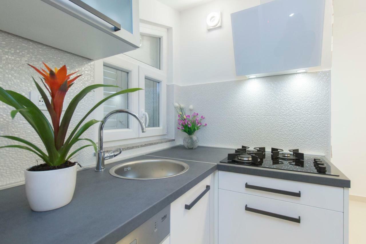 Apartmani Vesna Grebaštica エクステリア 写真